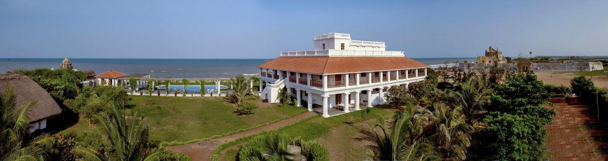Neemrana's - On The Hotel 3*
