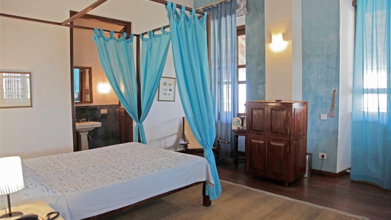 Neemrana's - On The Hotel 3*